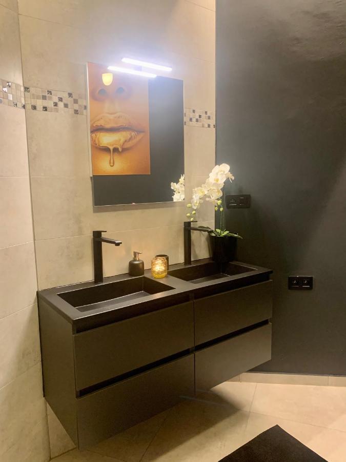 Sleep Inn - Black And Gold Loft Antwerp Cityview Eksteriør billede